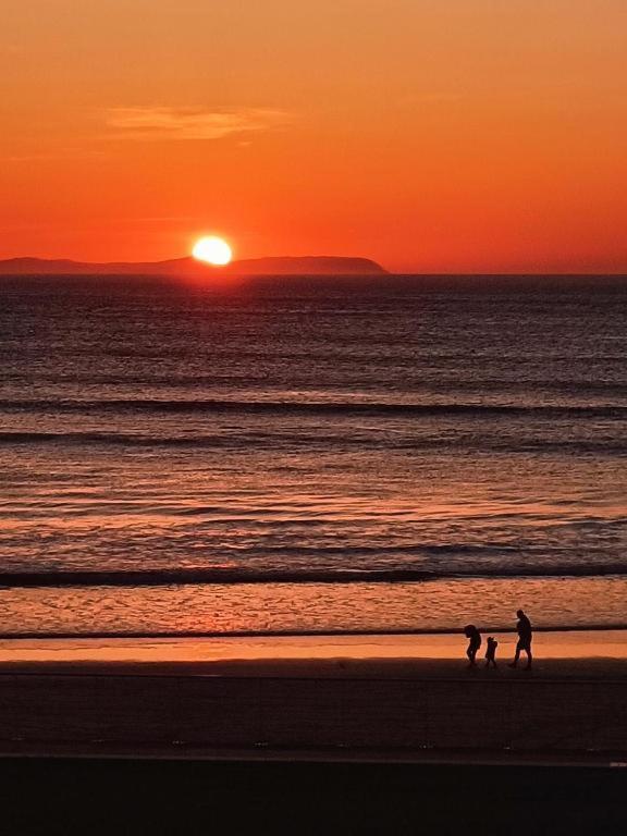 6 Golf Terrace - Portrush By The Sea Apartment Екстериор снимка
